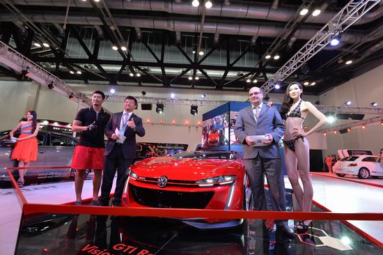 世第3届中国国际改装车展览会开幕