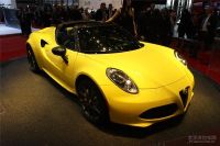 阿尔法罗密欧4C Spider 精悍敞篷小跑