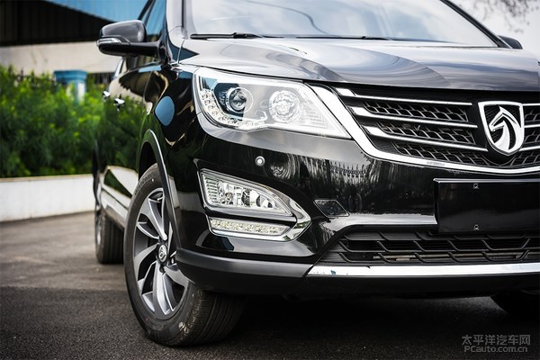 宝骏首款SUV 560