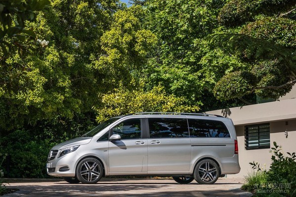  Mercedes-Benz-V-Class
