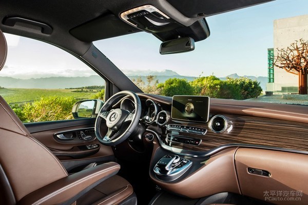  Mercedes-Benz-V-Class