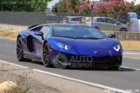曝兰博基尼Aventador SV敞篷无伪谍照