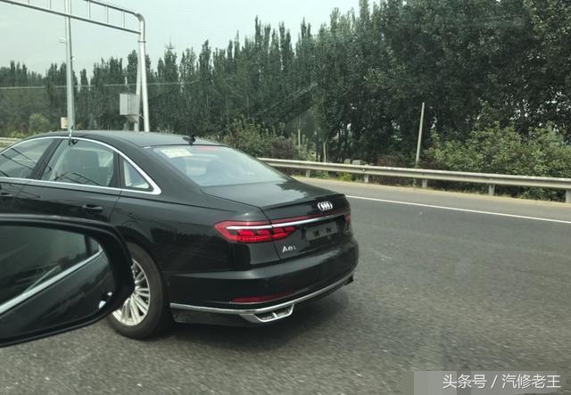 全新奥迪A8L国内无伪谍照