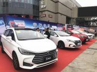 2019衢州汽車(chē)納涼晚會(huì)即將開(kāi)幕！激情送爽~