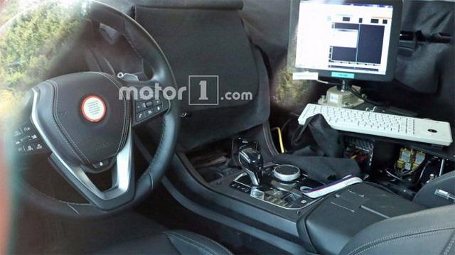 新宝马M8内饰谍照曝光 或搭载4.4T动力