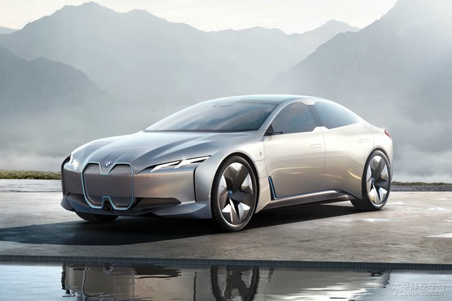 宝马纯电动概念车2021年投产 续航600km