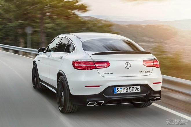 奔驰新款AMG GLC63