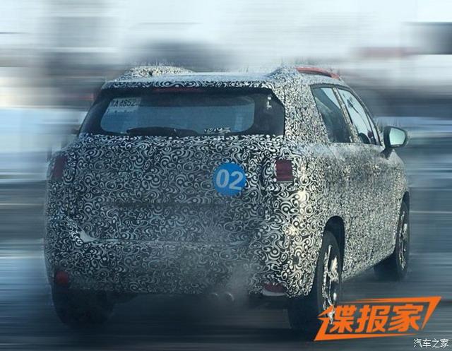 国产东风雪铁龙C3 AIRCROSS谍照
