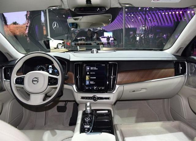 沃尔沃S90 T8三座荣誉版曝光