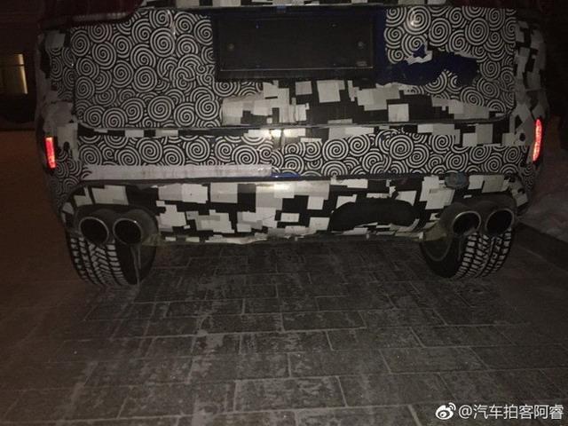 VV5s Hi4冬季路试谍照曝光