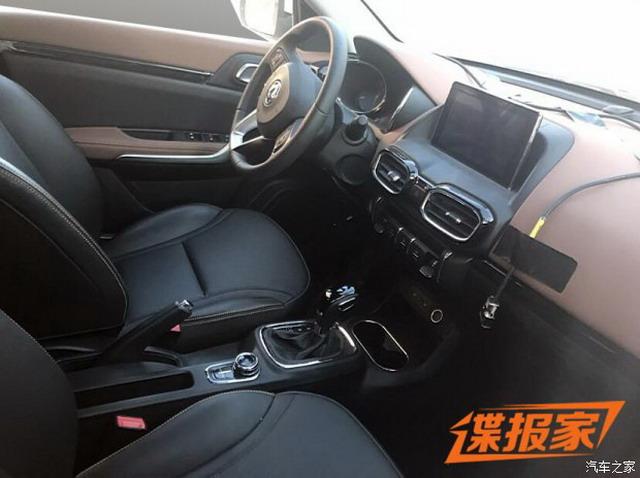 东风风神AX4 1.0T车型谍照曝光