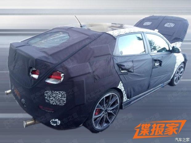 现代i30 Fastback路试谍照 