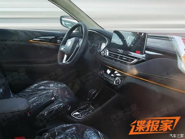 长安逸动DT谍照曝光