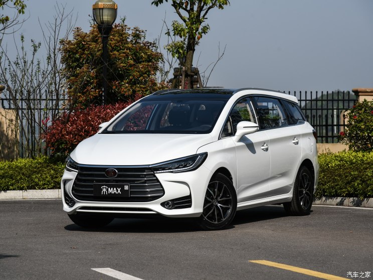 比亚迪 宋MAX 2018款 1.5T 自动智联尊享型 6座