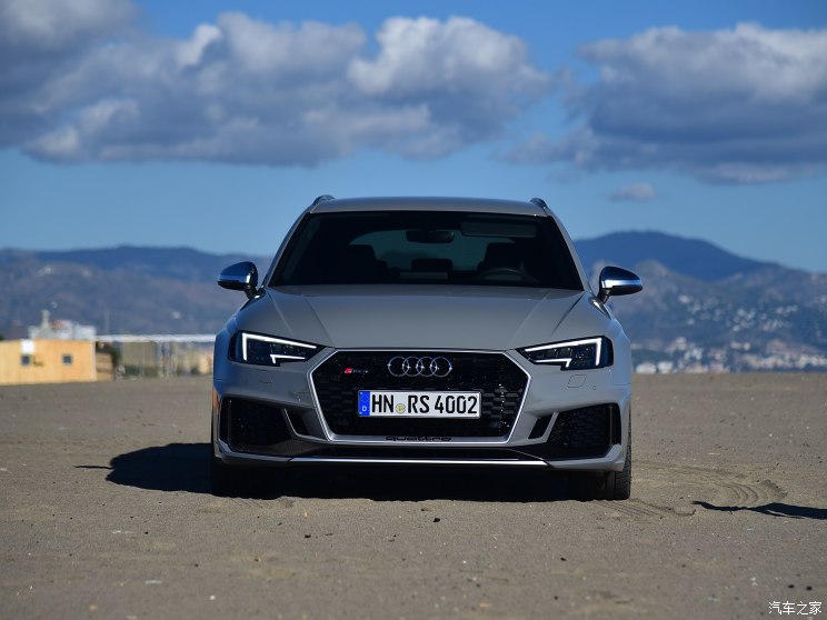 Audi Sport 奥迪RS 4 2018款  RS 4 2.9T Avant