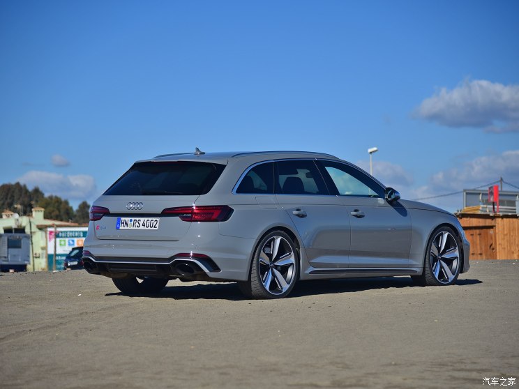 Audi Sport 奥迪RS 4 2018款  RS 4 2.9T Avant