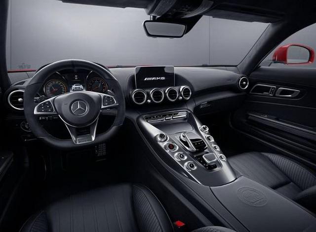 梅赛德斯-AMG GT C于4月13日上市 3.7S破百