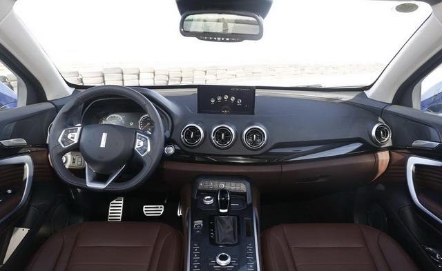 全新WEY P8正式上市 补贴后售25.98-27.98万