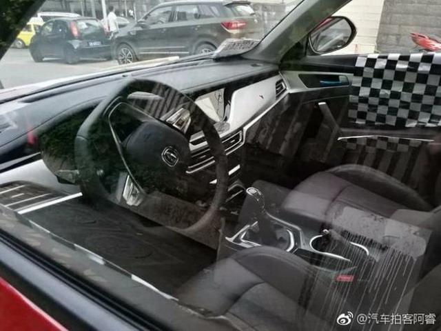 曝长安全新CS35无伪谍照
