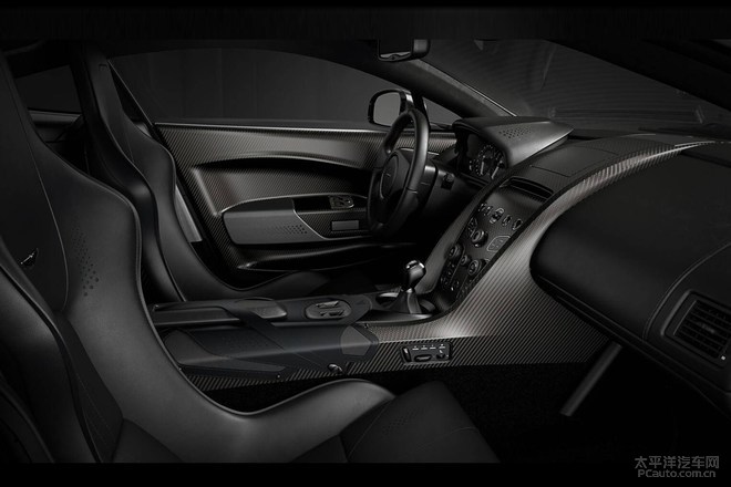 阿斯顿马丁V12 Vantage V600 592匹与手排