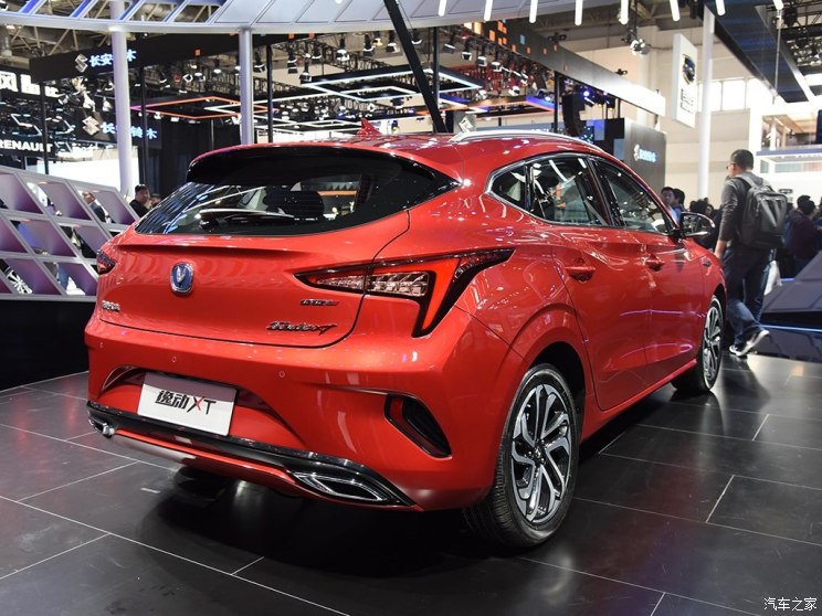 长安汽车 逸动 2018款 XT 1.6L GDI 自动领潮型