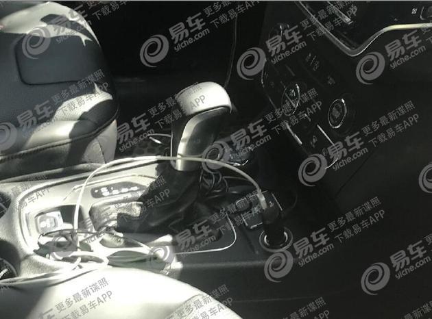 国产新款Jeep自由光谍照