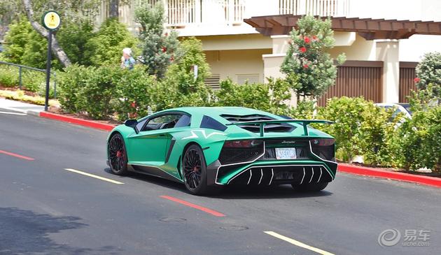 兰博基尼Aventador SVJ