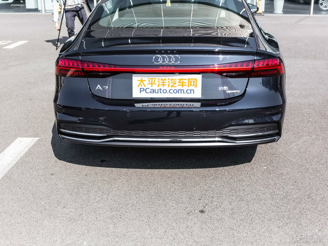奥迪新一代A7