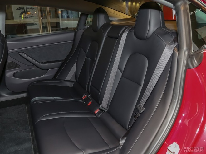 特斯拉Model3