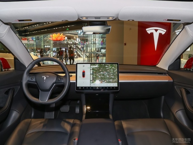 特斯拉Model3
