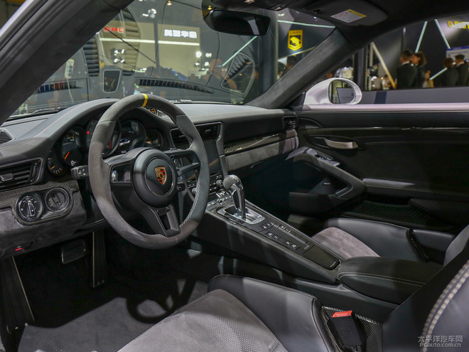 全新保时捷911 GT3 RS