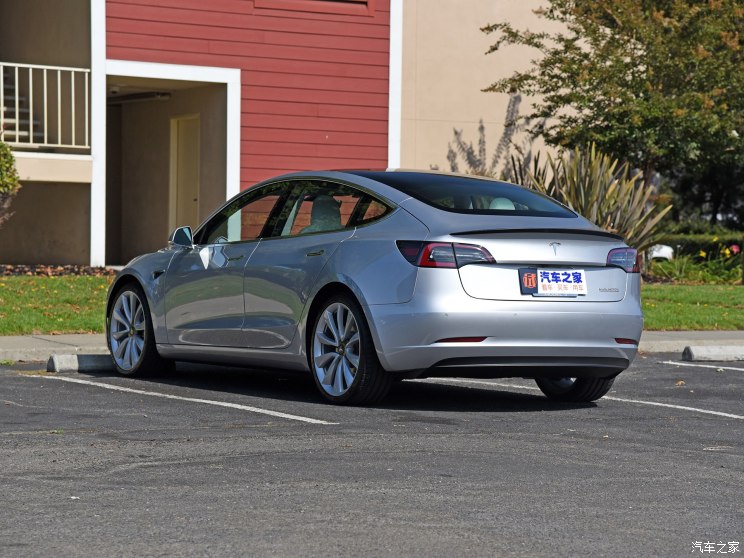 特斯拉 Model 3 2018款 Performance高性能全轮驱动版