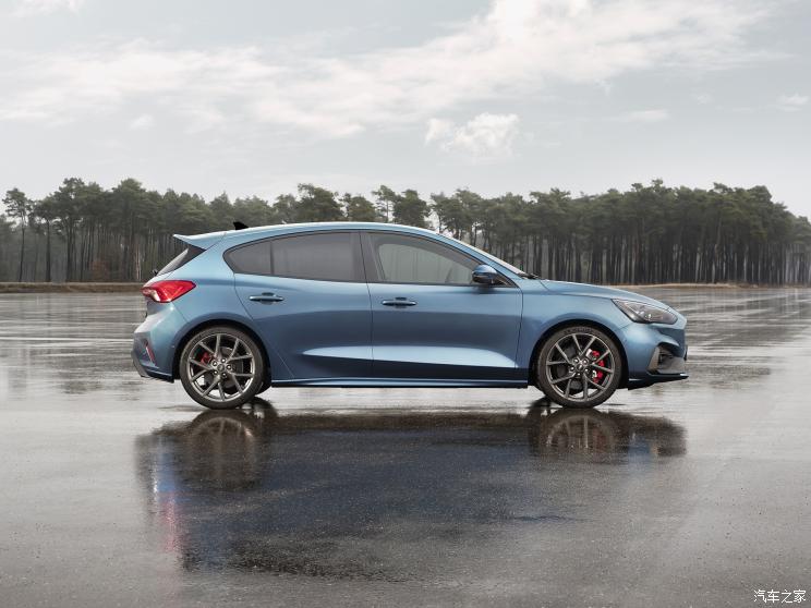 福特福克斯2019款 2.0T ST