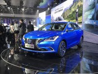 中国新能源汽车展览会开幕 多款新能源车型亮相