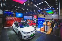 2021鄭州國際車展開幕首日，豪車新車齊亮相！