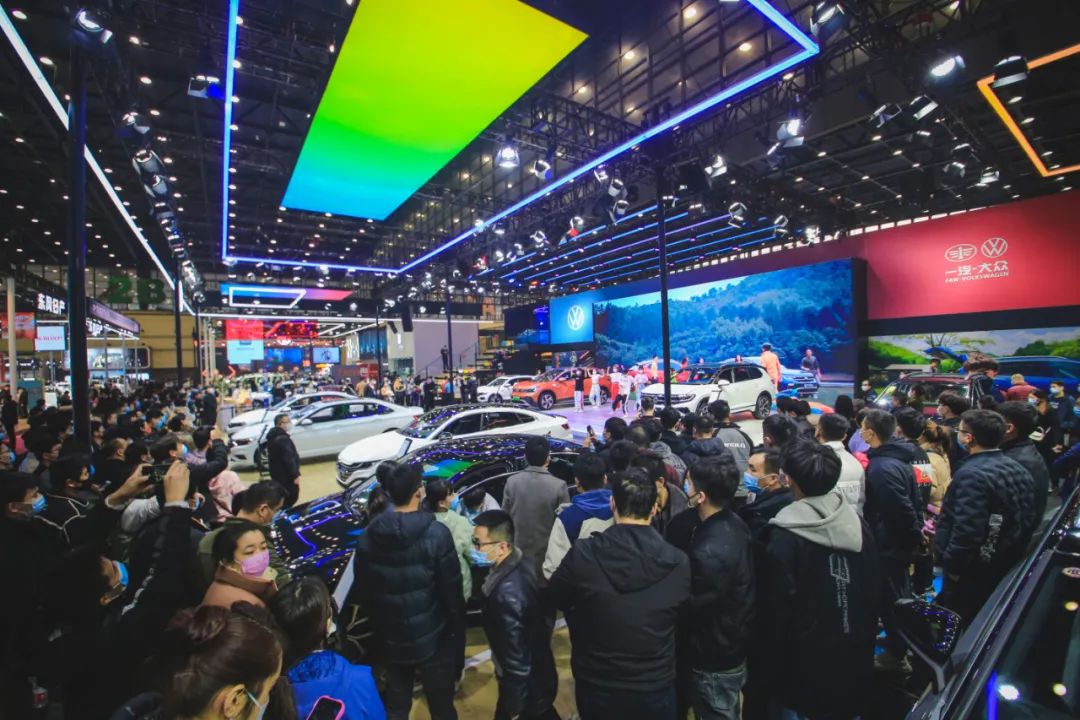 郑州会展中心车展2021图片