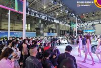 東莞國(guó)際車展進(jìn)入第三天，車模顏值超高，汽車銷量火爆！