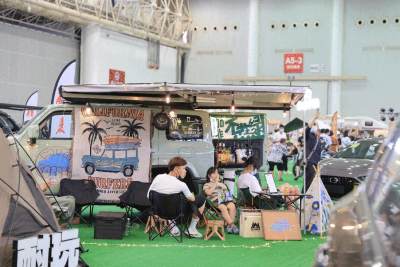 张雪机车空降华中车展！国产顶流来了，全体车友集合！