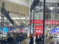 赤峰会展中心五一车展现场直击丨人从众𠈌