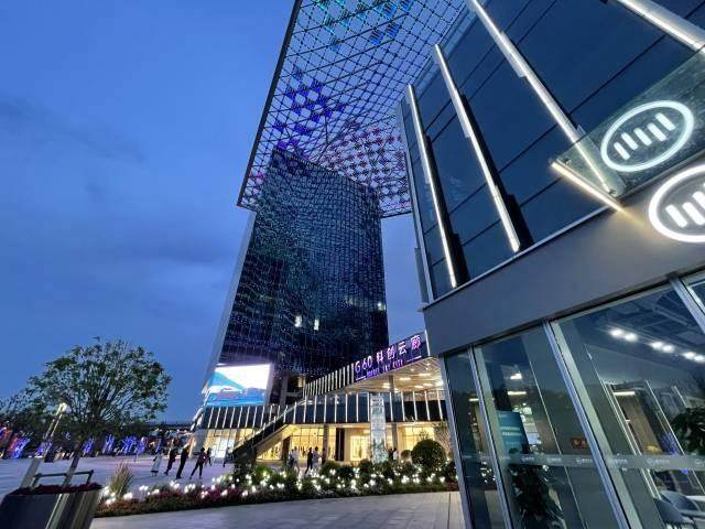 上海威马松江科创云廊店